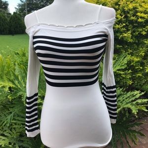 Black and white long sleeve top